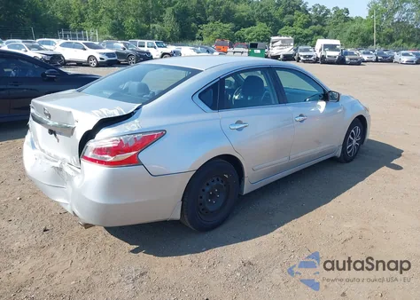 2015 Nissan Altima 2.5 S из США, поврежденный, VIN 1N4AL3AP6FC572745